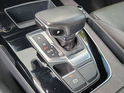 Used 2022 Audi Q5 2.0T Premium AWD/4WD image 49