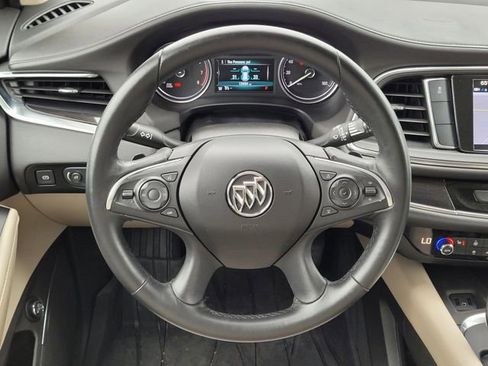 Used 2019 Buick Enclave Essence FWD image 12