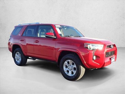 Used 2017 Toyota 4Runner SR5 Premium image 6