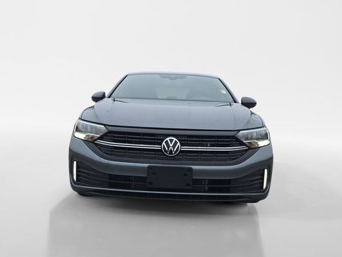 Certified 2024 Volkswagen Jetta Sport image 18