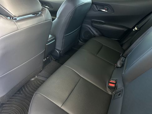 New 2026 Toyota Prius Plug-In Hybrid FWD image 9