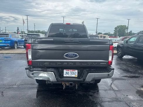 Used 2017 Ford F350 Lariat AWD/4WD image 3
