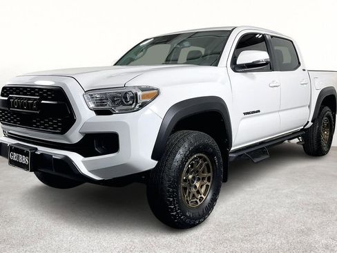 Used 2023 Toyota Tacoma 4x4 Double Cab w/ Trail Edition image 14