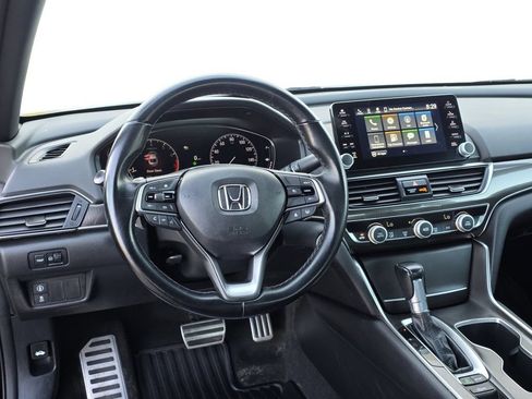 Used 2022 Honda Accord Sport image 17