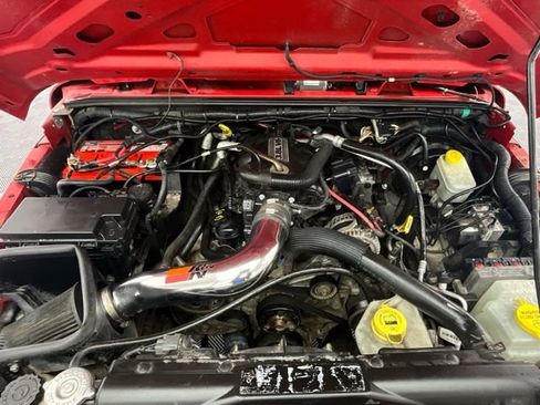 Used 2011 Jeep Wrangler Unlimited Sport image 29