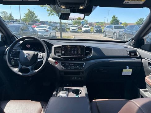 Certified 2025 Honda Ridgeline RTL+ image 19