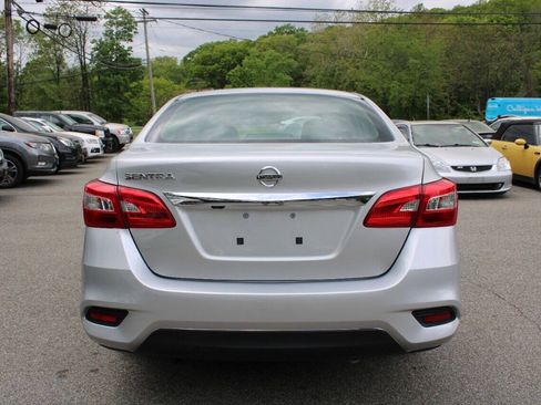 Used 2019 Nissan Sentra S FWD image 9