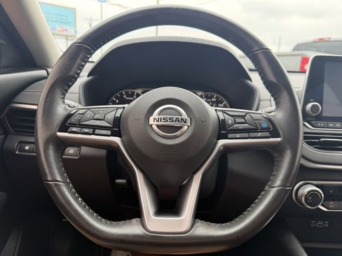 Used 2021 Nissan Altima 2.5 SV w/ SV Premium Package FWD image 33