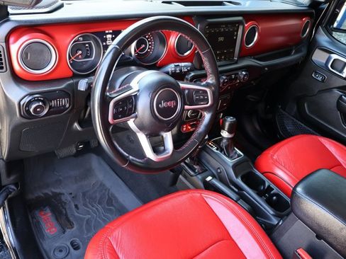 Used 2021 Jeep Wrangler Unlimited Rubicon w/ Uconnect 4C Nav & Sound Group AWD/4WD image 10