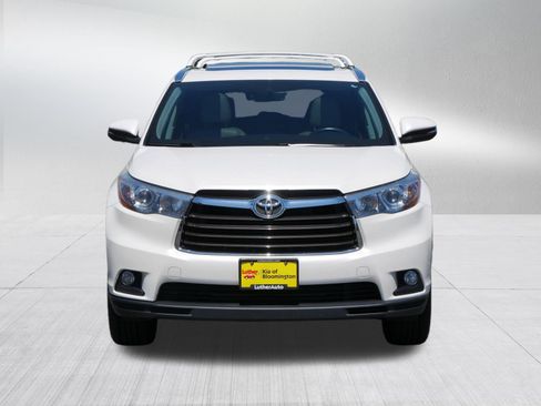 Used 2015 Toyota Highlander XLE AWD/4WD image 2
