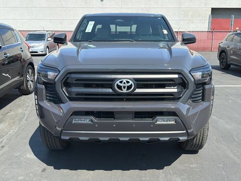 Used 2024 Toyota Tacoma SR5 w/ SR5 Upgrade Package AWD/4WD image 3