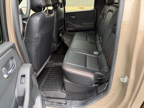 Used 2023 Nissan Frontier Pro-X w/ Pro-X Premium Package image 17