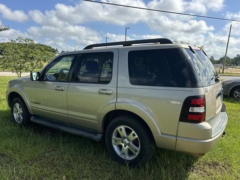 Used 2007 Ford Explorer XLT RWD image 4