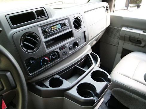 Used 2024 Ford E-450 and Econoline 450 Super Duty w/ Power Windows & Locks Group RWD image 12
