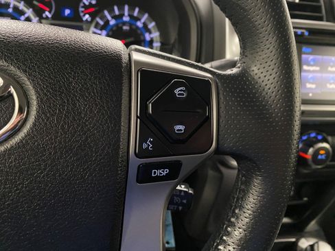 Used 2017 Toyota 4Runner SR5 Premium AWD/4WD image 18