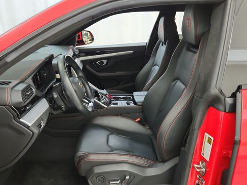 Used 2022 Lamborghini Urus AWD/4WD image 18