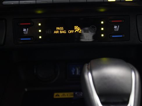 Used 2025 Toyota RAV4 Limited w/ Advanced Technology Package AWD/4WD image 22