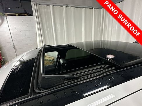 Used 2016 Land Rover Range Rover Sport HSE image 22