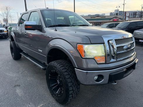 Used 2012 Ford F150 Lariat w/ Lariat Chrome Pkg image 8