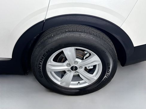 Used 2025 Kia Sportage LX FWD image 36