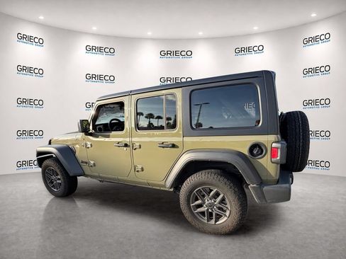 Used 2025 Jeep Wrangler Unlimited Sport AWD/4WD image 5