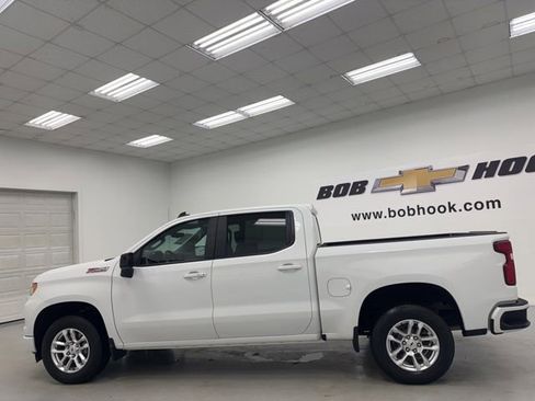Used 2022 Chevrolet Silverado 1500 RST AWD/4WD image 8