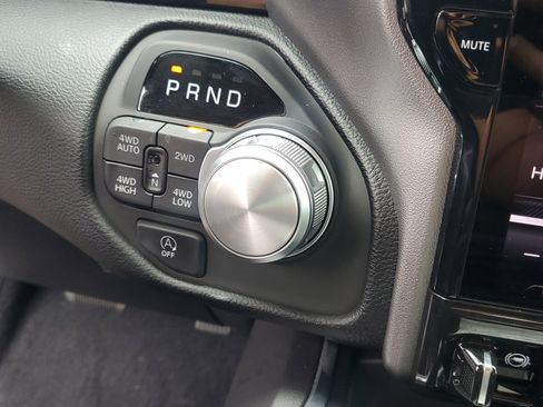 Used 2026 RAM 1500 Laramie w/ Night Edition image 28