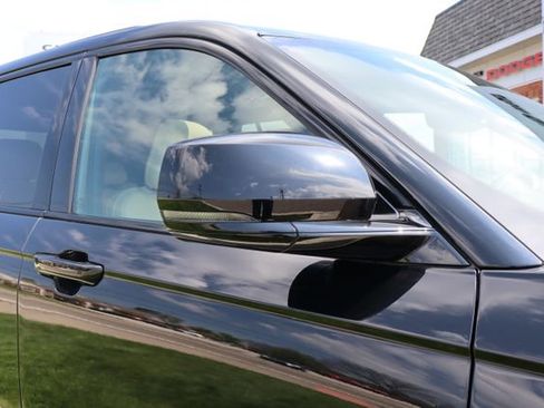 Used 2024 Jeep Grand Cherokee Limited w/ Black Appearance Package AWD/4WD image 2