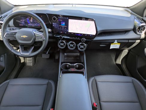 New 2025 Chevrolet Blazer EV LT image 9