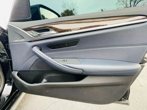 Used 2018 BMW 540i xDrive image 22