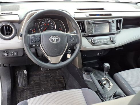 Used 2014 Toyota RAV4 XLE image 19