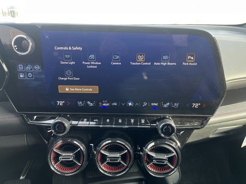 Used 2025 Chevrolet Blazer EV RS image 26