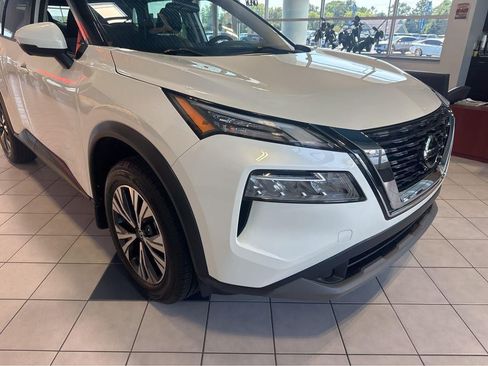 Used 2021 Nissan Rogue SV AWD/4WD image 5