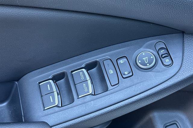 Used 2018 Honda Accord LX image 11
