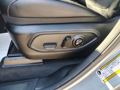 New 2025 Jeep Grand Cherokee Altitude image 20