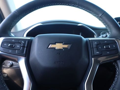 Used 2024 Chevrolet Blazer LT w/ Sound & Technology Package FWD image 8
