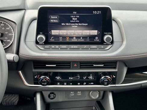 New 2026 Nissan Rogue Rock Creek image 23