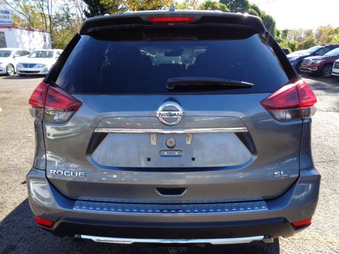 Used 2020 Nissan Rogue SL w/ Premium Package image 6