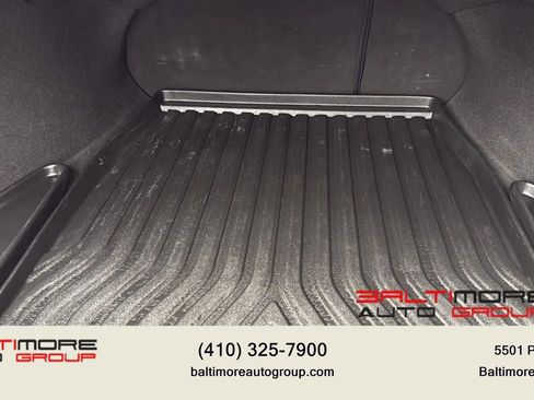 Used 2017 Acura TLX FWD image 38