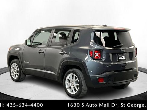 Used 2023 Jeep Renegade Latitude image 3