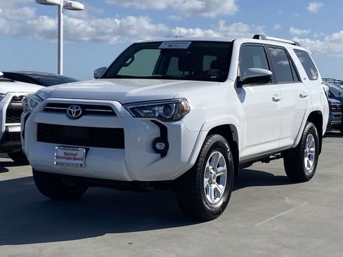 Certified 2024 Toyota 4Runner SR5 image 6