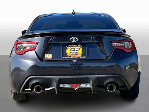 Used 2017 Toyota 86 860 Special Edition image 4
