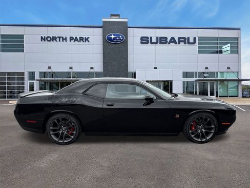 Used 2020 Dodge Challenger R/T Scat Pack image 2