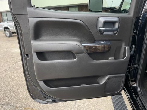 Used 2016 GMC Sierra 3500 Denali w/ Duramax Plus Package image 26