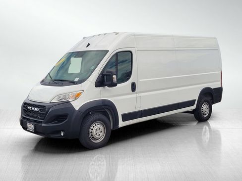 Used 2025 RAM ProMaster 2500 w/ Convenience Group FWD image 8