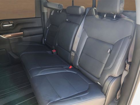 Used 2022 Chevrolet Silverado 2500 LT w/ Convenience Package image 24