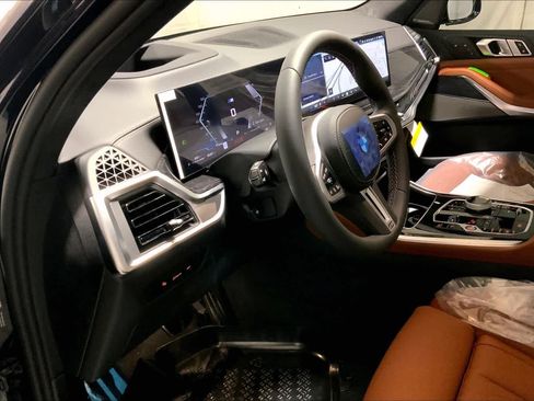 New 2026 BMW X5 M60i AWD/4WD image 8