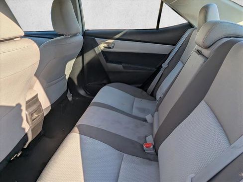 Used 2018 Toyota Corolla LE image 18