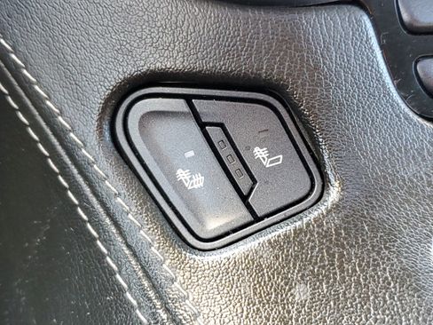 Used 2019 Chevrolet Tahoe LT AWD/4WD image 31