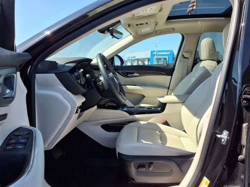 Used 2023 Buick Envision Avenir AWD/4WD image 27